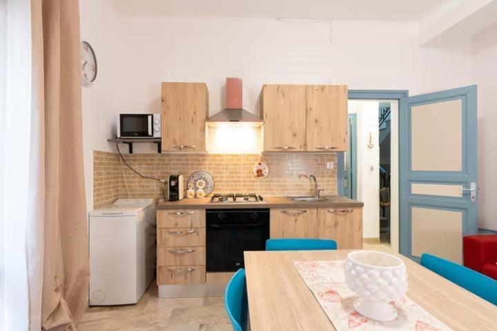 Home Holiday Kalanto Кастелламмаре-дель-Голфо Экстерьер фото