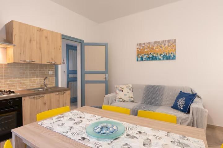 Home Holiday Kalanto Кастелламмаре-дель-Голфо Экстерьер фото