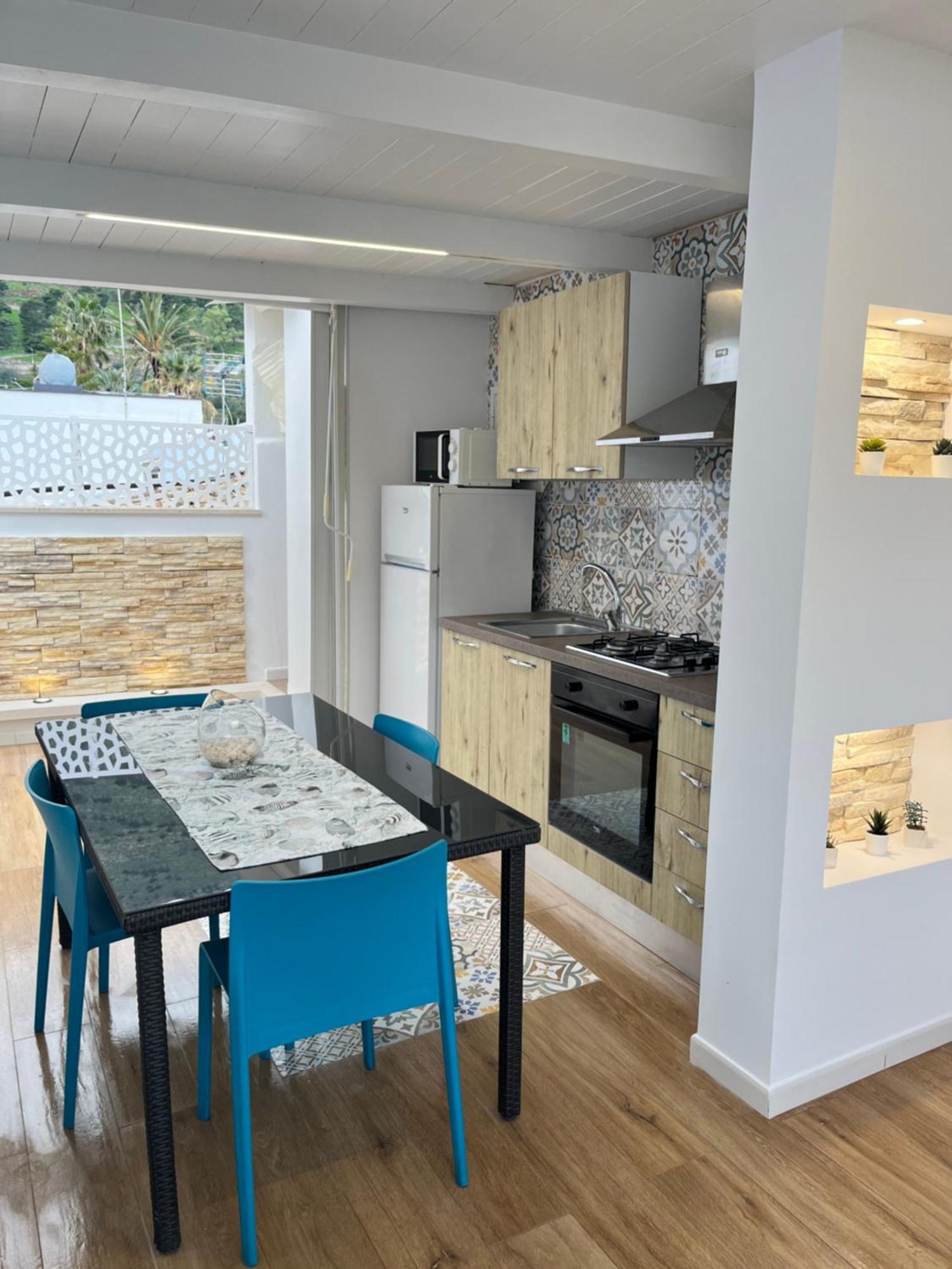 Home Holiday Kalanto Кастелламмаре-дель-Голфо Экстерьер фото